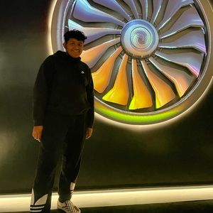 Meet your Posher, Christopher